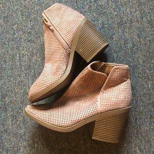 Soda Dusty Rose Boots